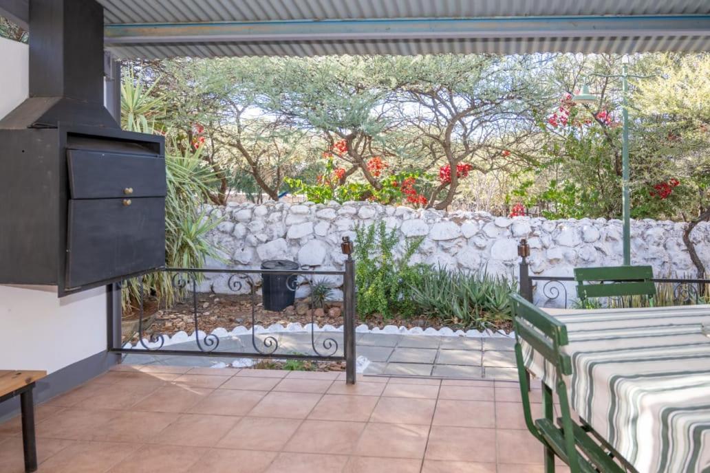 Langberg Guest Farm Hotel Kimberley Exterior photo